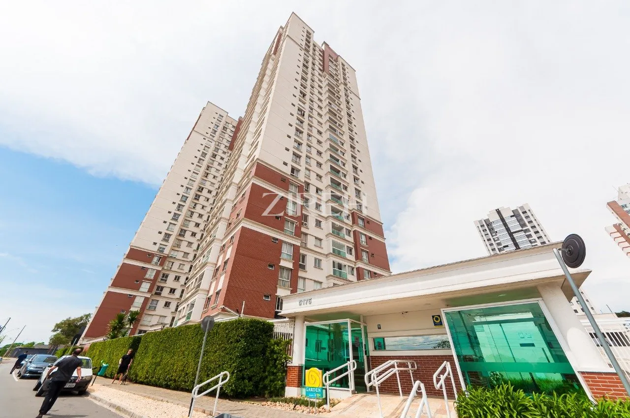 Квартира 70 м² с застеклённым балконом и рабочим местом — photo 18