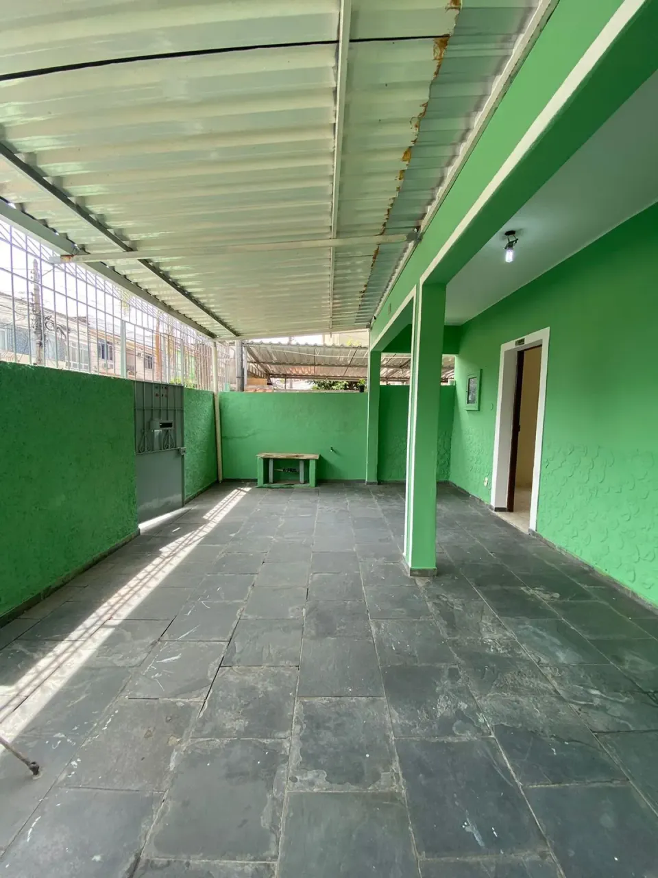 Casa sin muebles con 2 dormitorios y balcón — photo 11