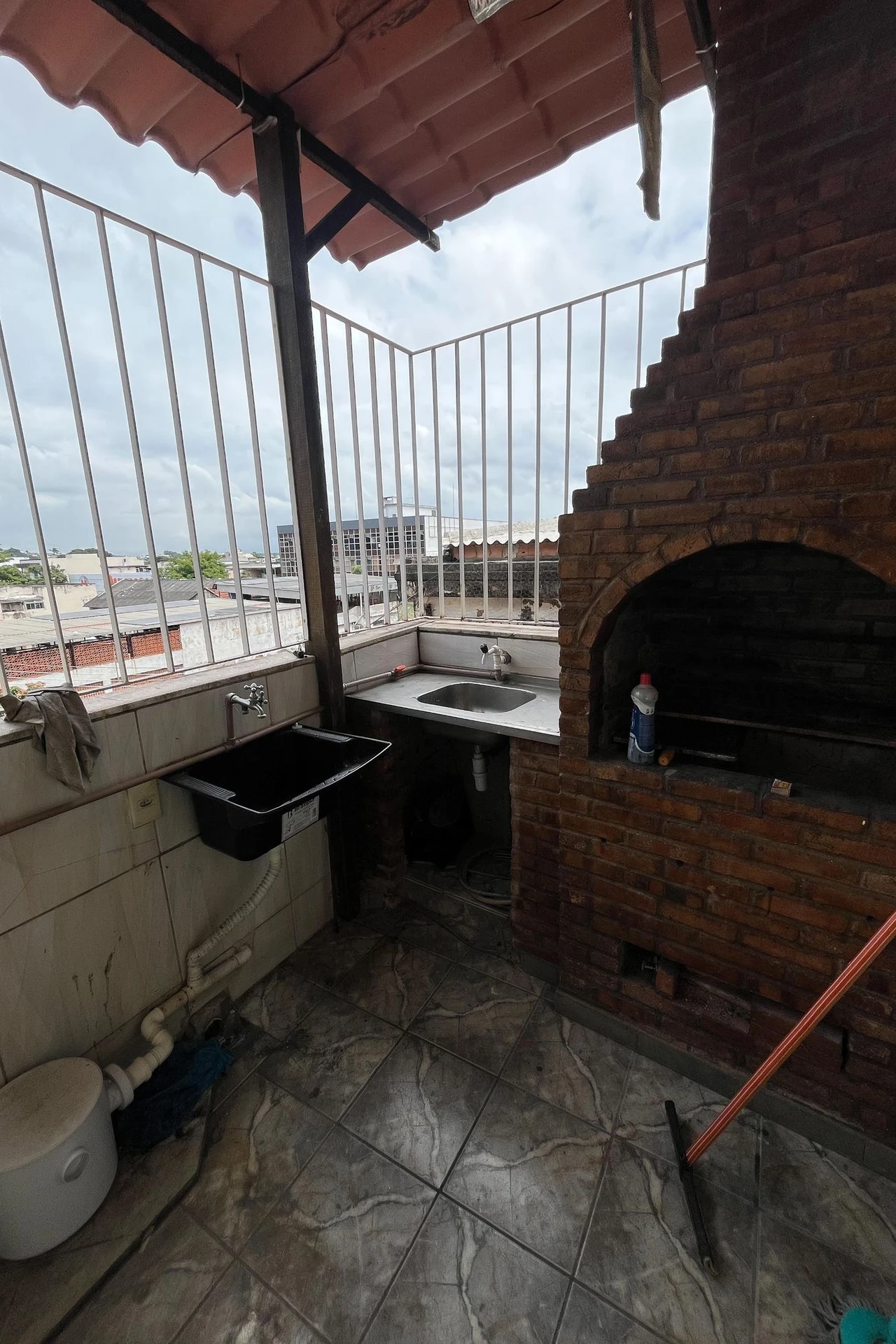 Apartamento de 2 quartos com varanda gourmet — photo 7