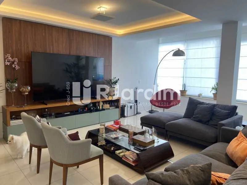 Обновлённая квартира с 3 спальнями и 120 м² — photo 12