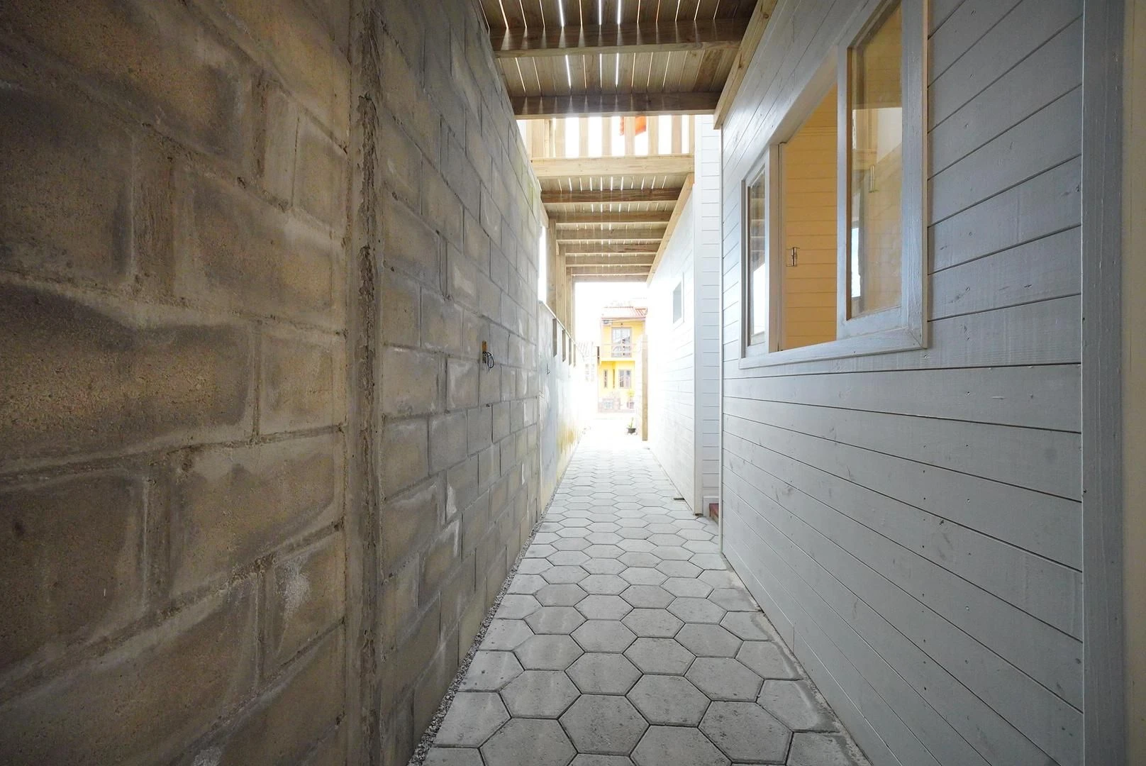One-bedroom, 24 m² house in Florianópolis — photo 10