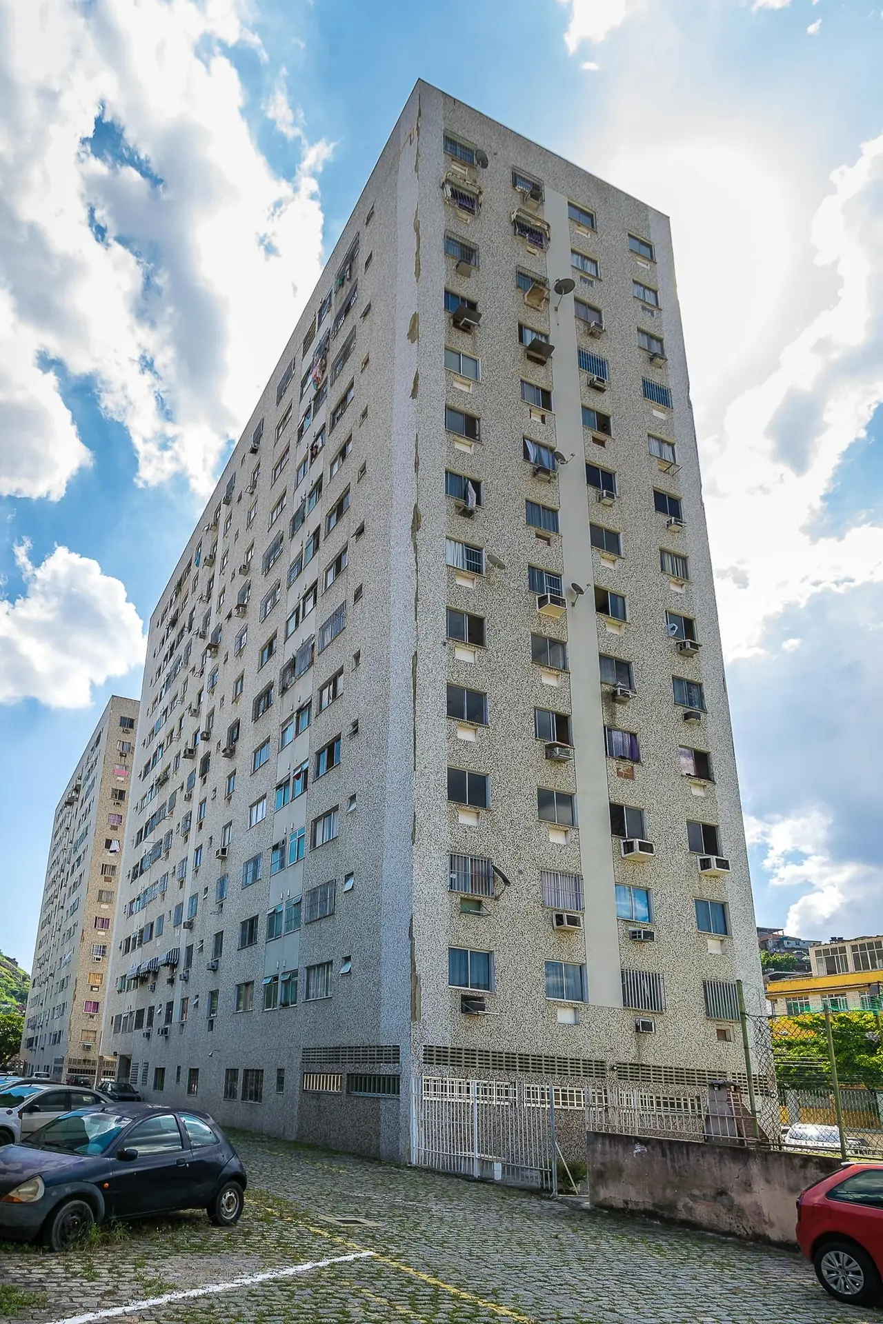 2-bedroom apartment with a mountain view in Rio de Janeiro — photo 3