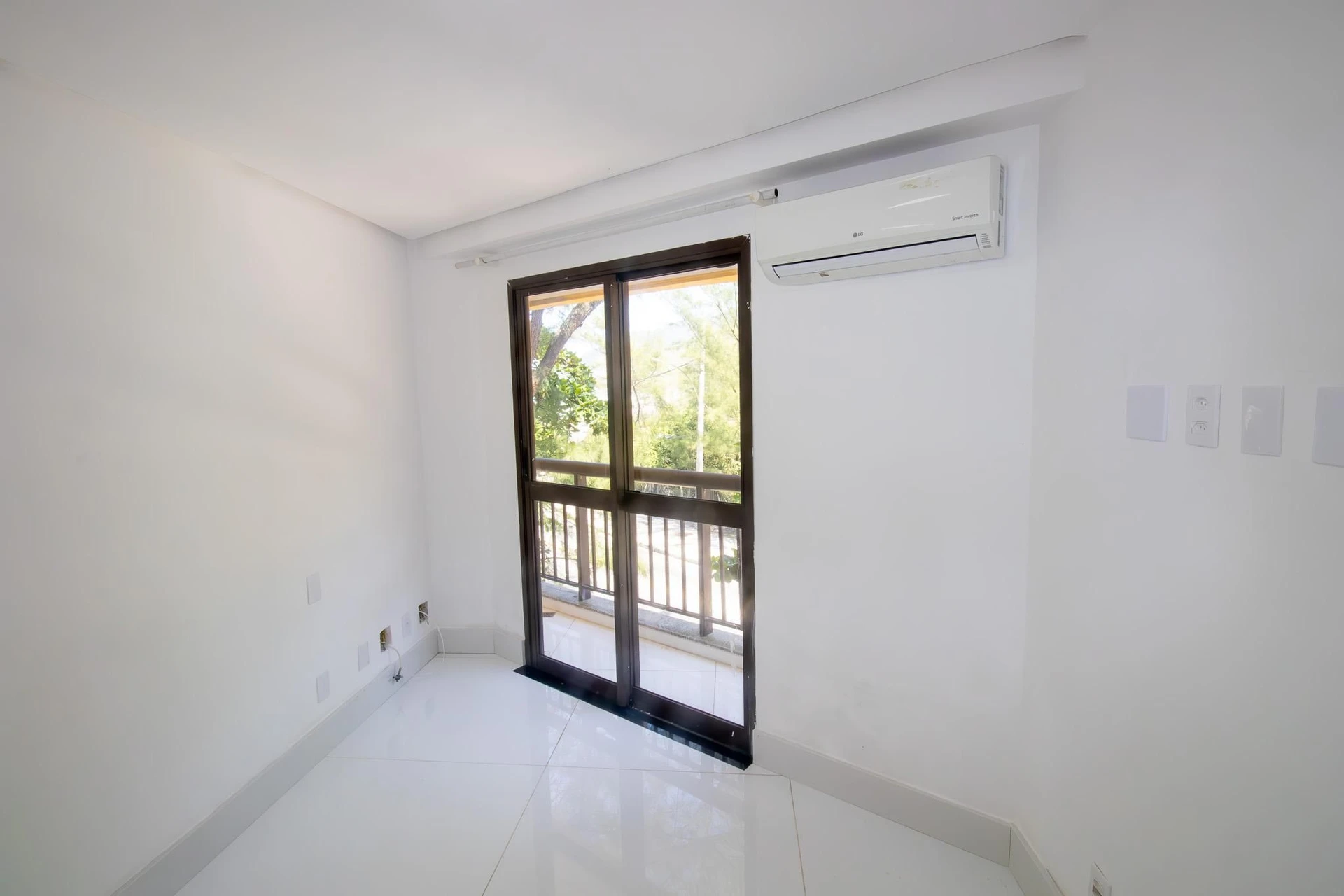 Apartamento, 105 m², com janelas do piso ao teto — photo 35