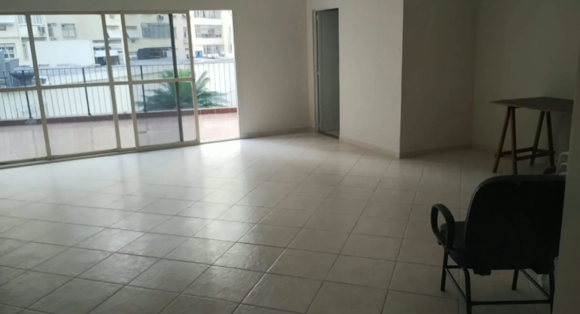 One-bedroom apartment with a home office in Rio de Janeiro — photo 11