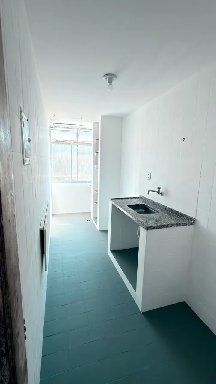 2-bedroom apartment in a building with a gym — photo 2