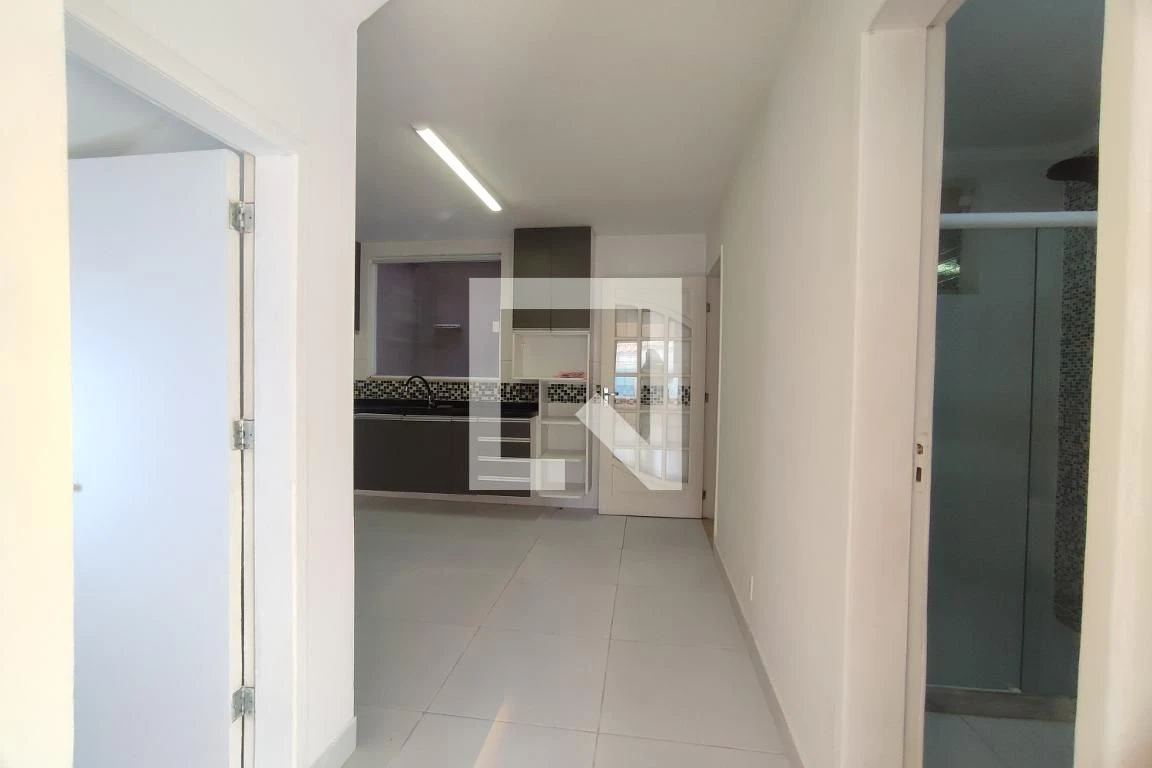 Unfurnished house with 3 bedrooms and 4 bathrooms — photo 46