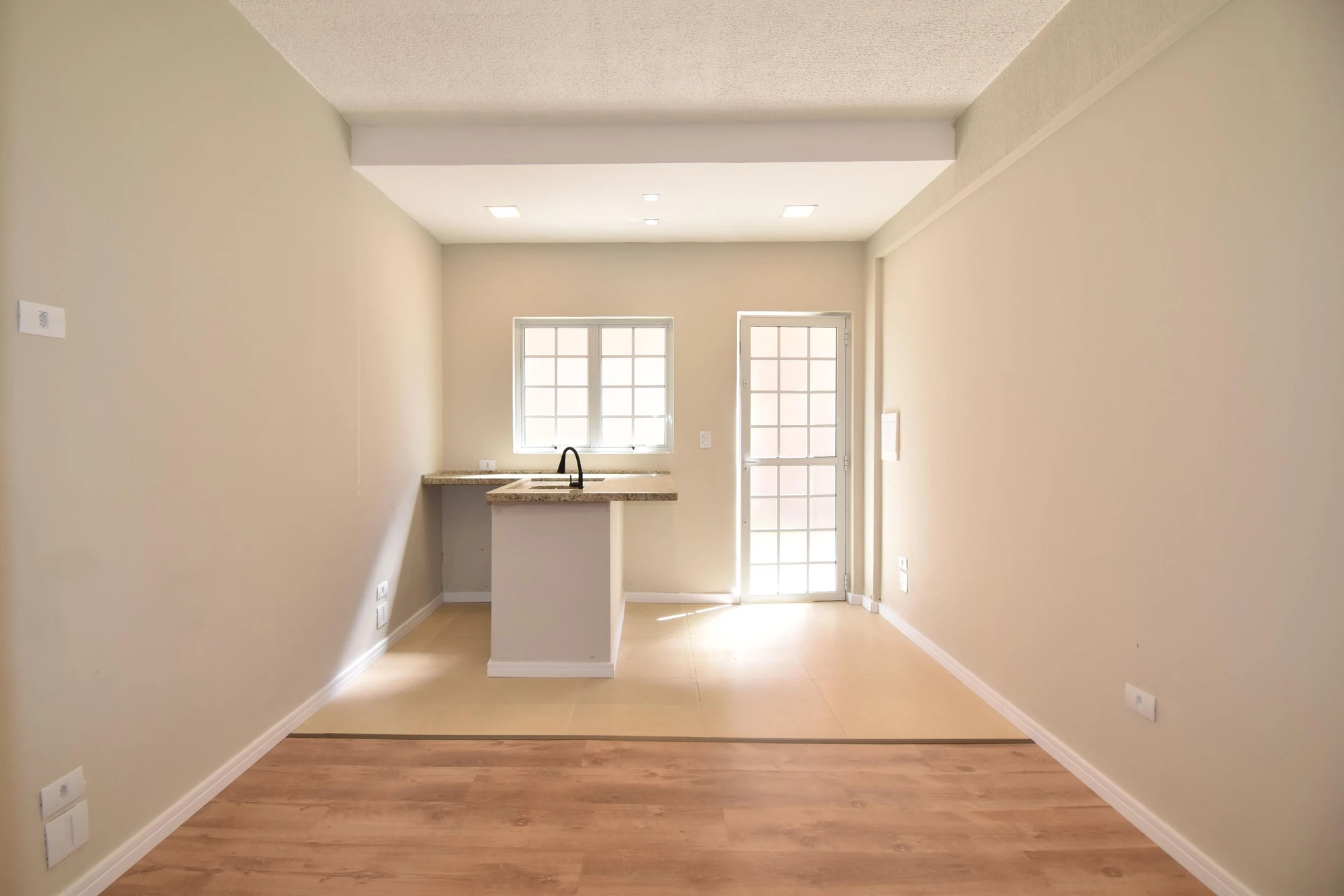 Studio, 38 m², with wood or laminate floors