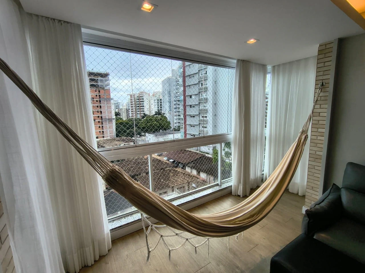 Floor-to-ceiling windows in a 2-bedroom apartment, 78 m² — photo 15