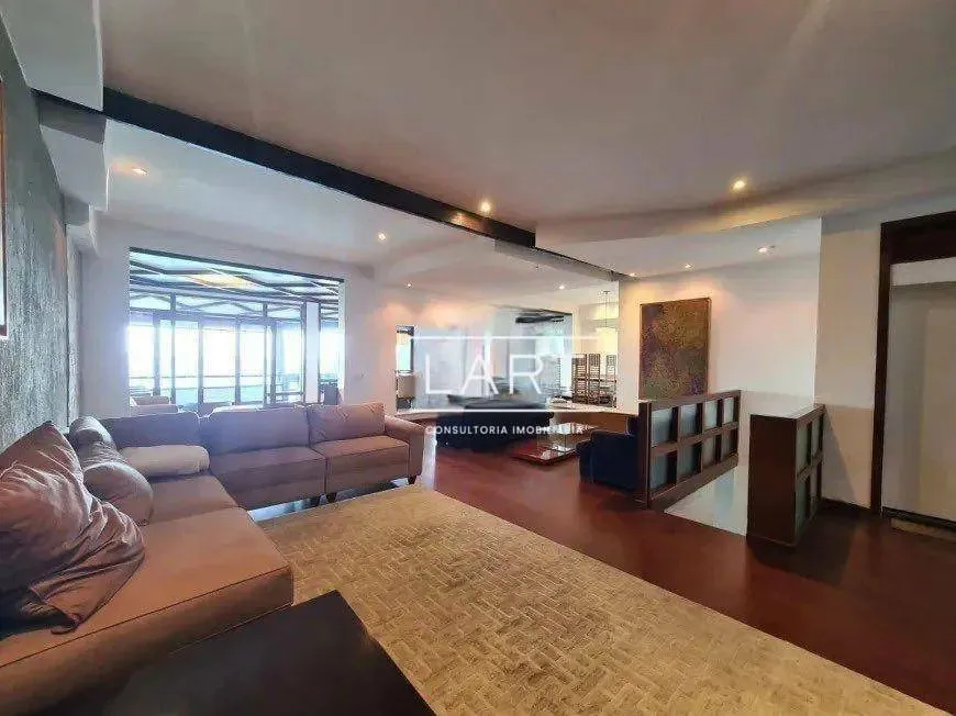 House with 5 bedrooms, 5 baths and separate kitchen — photo 14