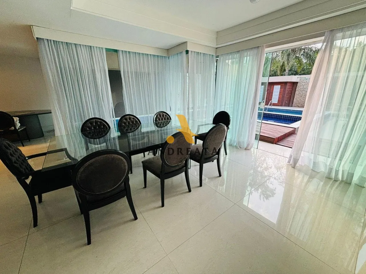 House with 5 bedrooms and 5 bathrooms, 471 m², 4 parking spaces — photo 5