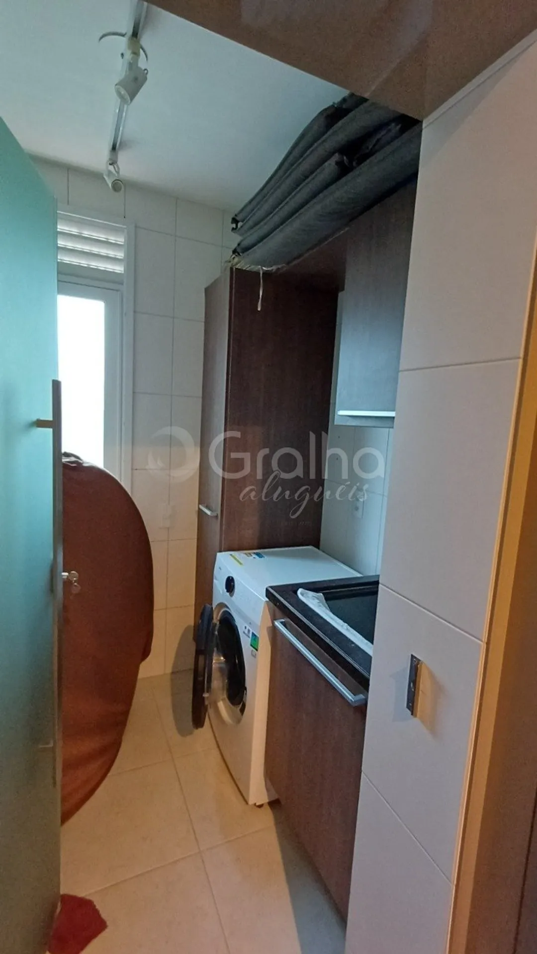 Furnished apartment, 160 m², with a washing machine — photo 17