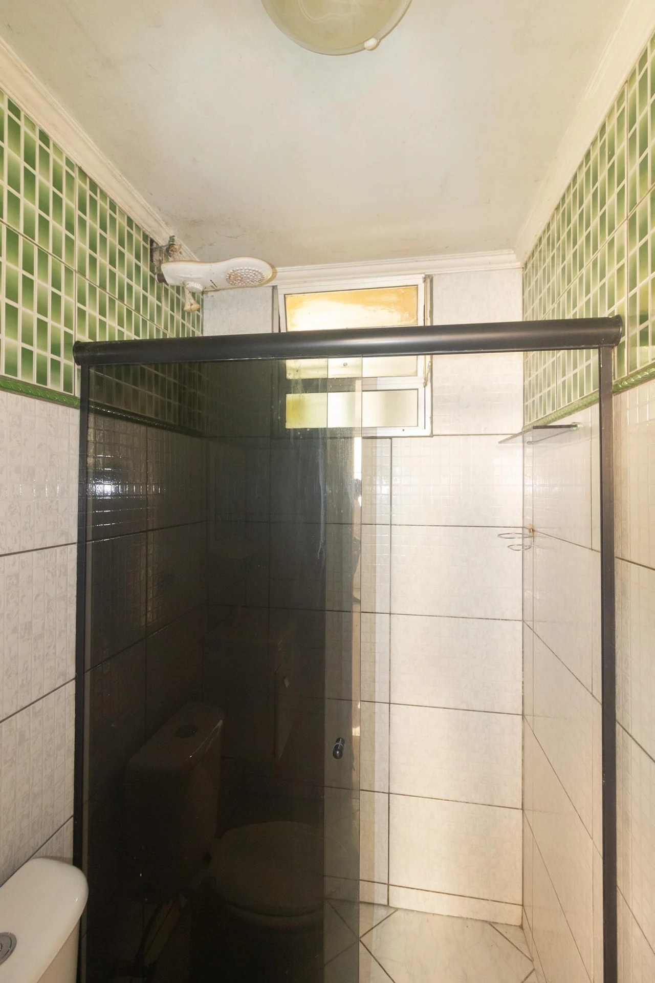 Unfurnished apartment with 2 bedrooms and a separate kitchen — photo 31