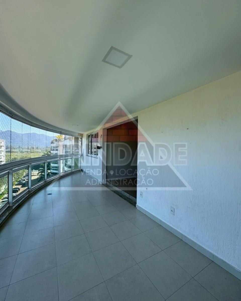 Departamento con balcón cerrado con vidrio en Rio de Janeiro