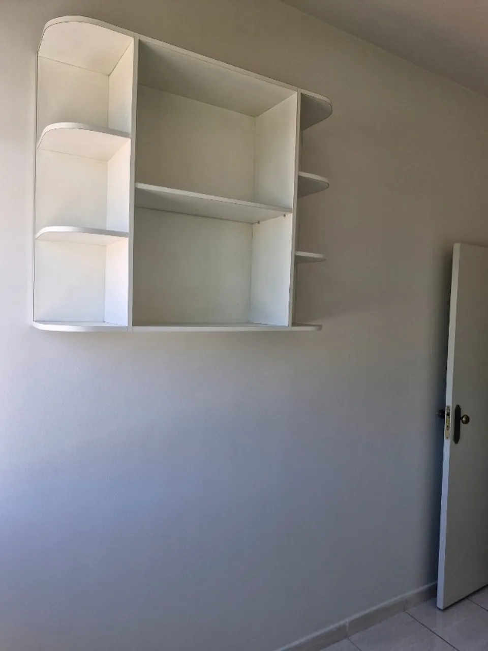 2-bedroom, 2-bath apartment with no parking space — photo 8