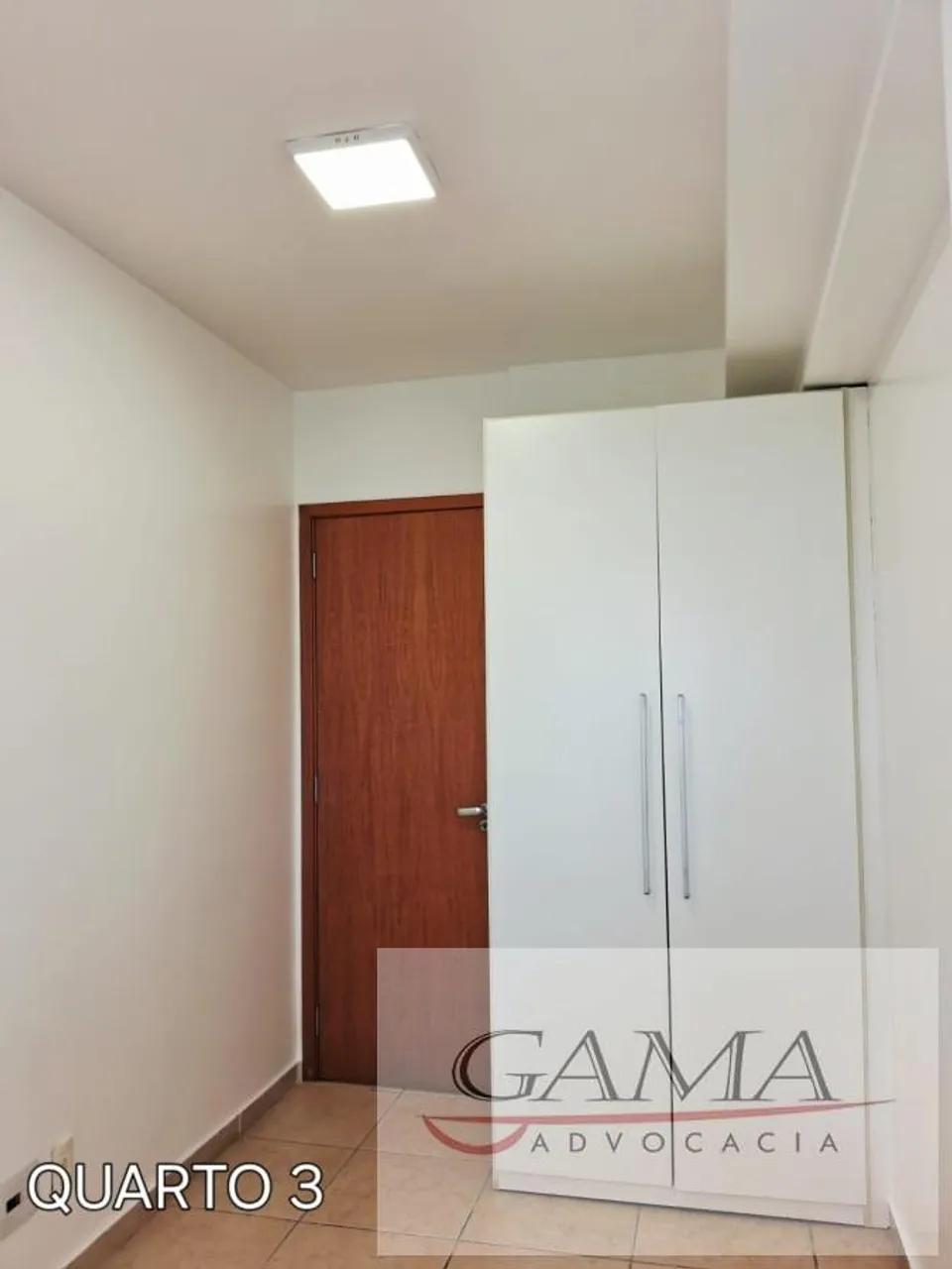 Apartment with 3 bedrooms and an enclosed balcony — photo 13
