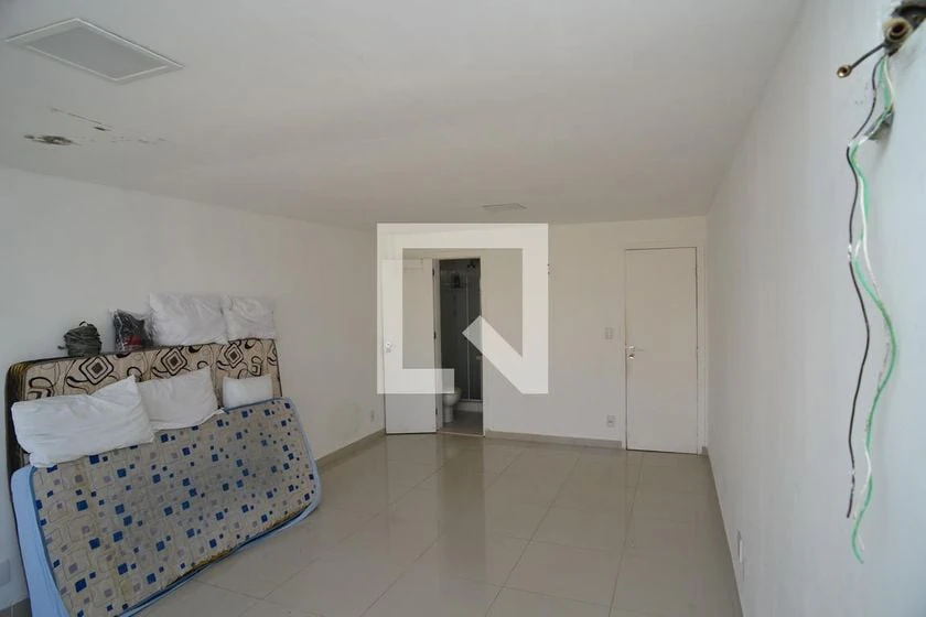 Top-floor rental with 4 bedrooms and 200 m² — photo 23