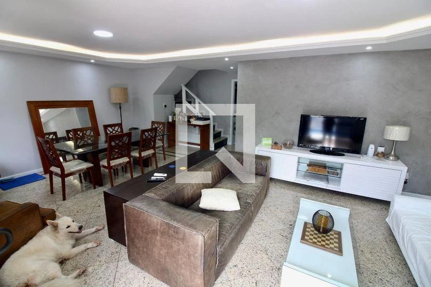 Furnished house, 260 m², with a bathtub — photo 16