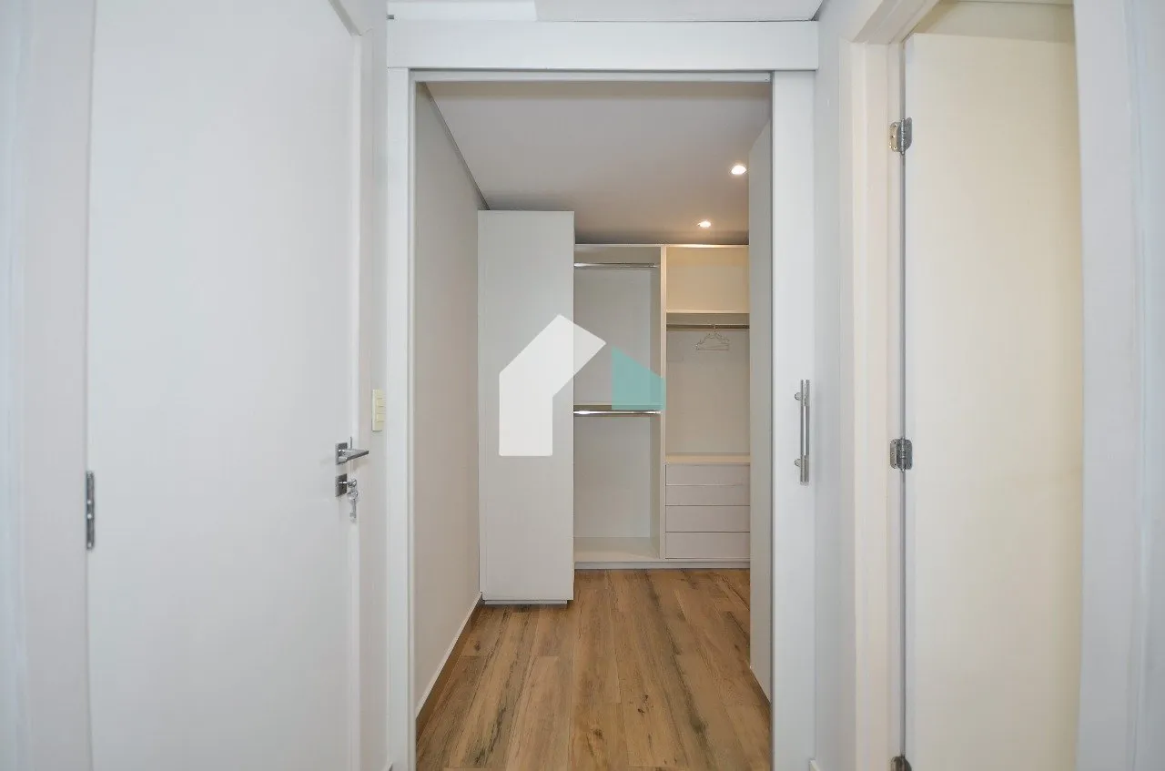 Apartamento sin muebles de 312 m² con 3 suites y 4 plazas — photo 28