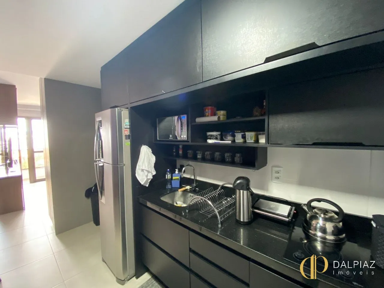 Furnished 46 m² studio with balcony and built-in grill — photo 5