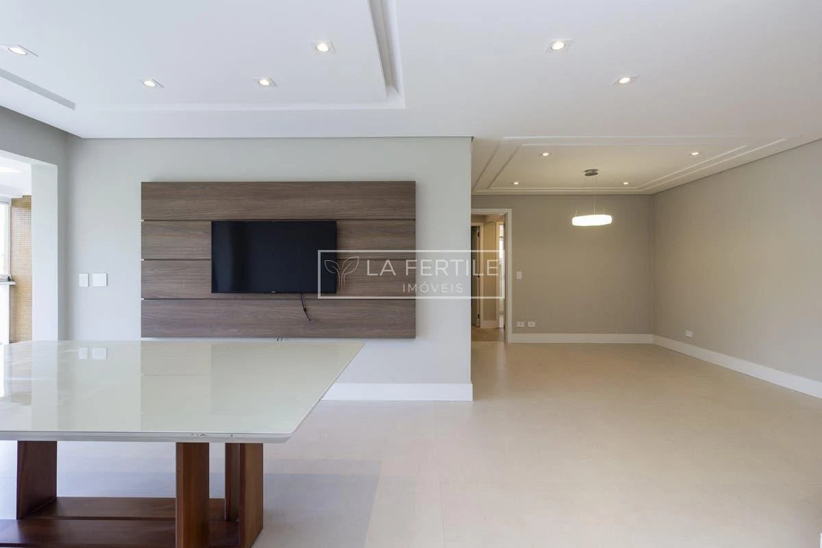 Apartment, 158 m², with a walk-in closet — photo 15