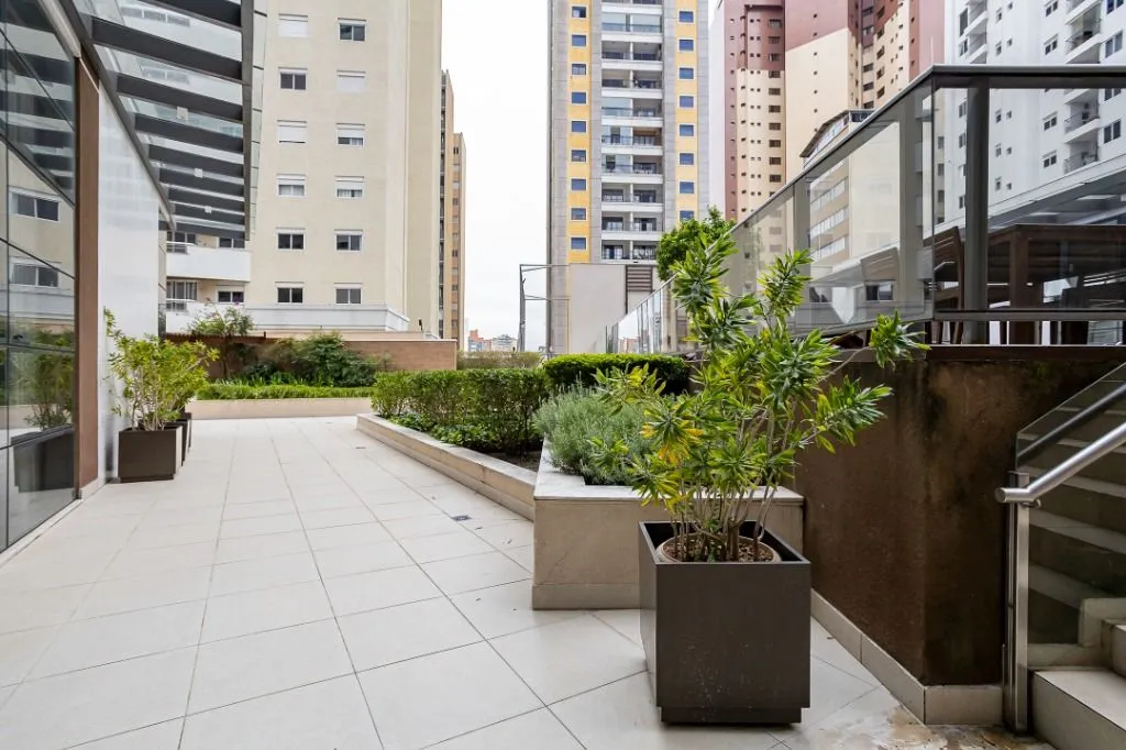 Apartamento com 3 quartos e 160 m², cozinha com fogão a gás — photo 31