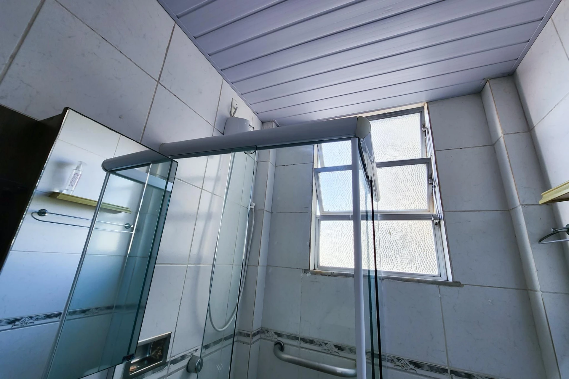 Furnished apartment, 43 m², with a washing machine — photo 3
