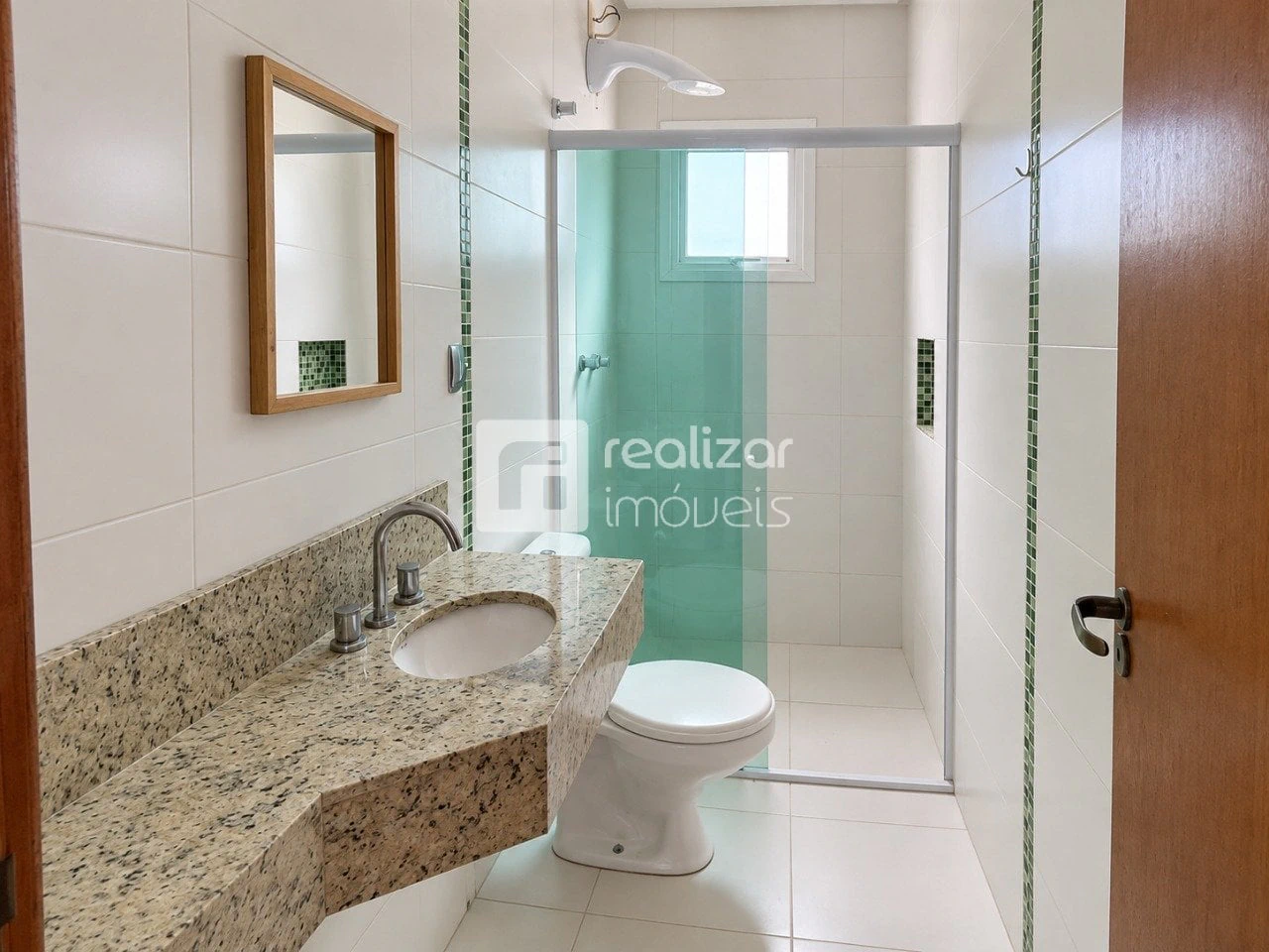 160 m² house with a bathtub and floor-to-ceiling windows — photo 3