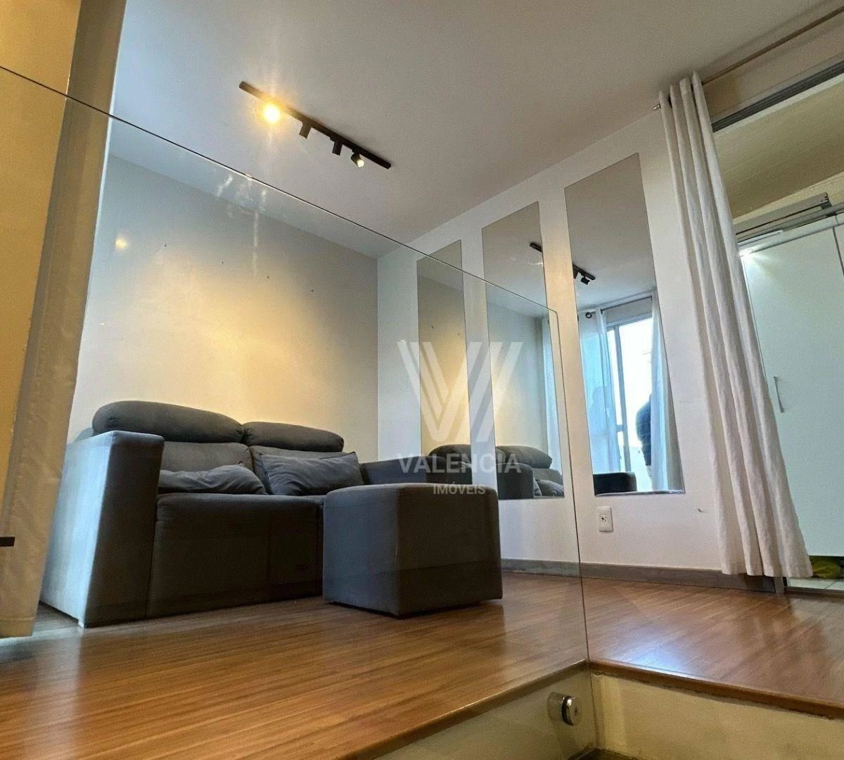 Furnished 2-bedroom apartment with an en-suite