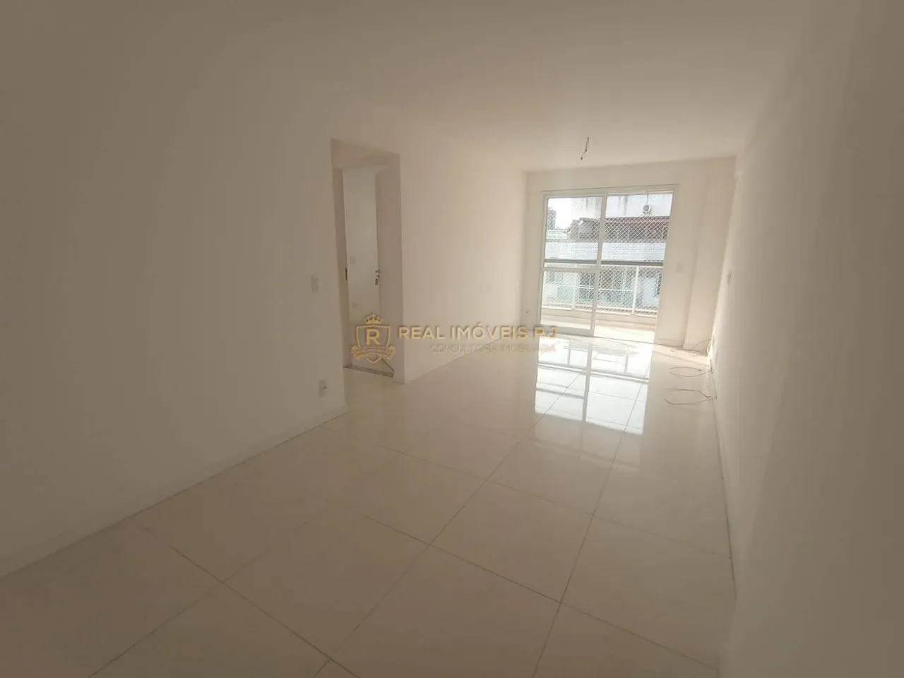 Apartamento com 3 quartos e 4 banheiros