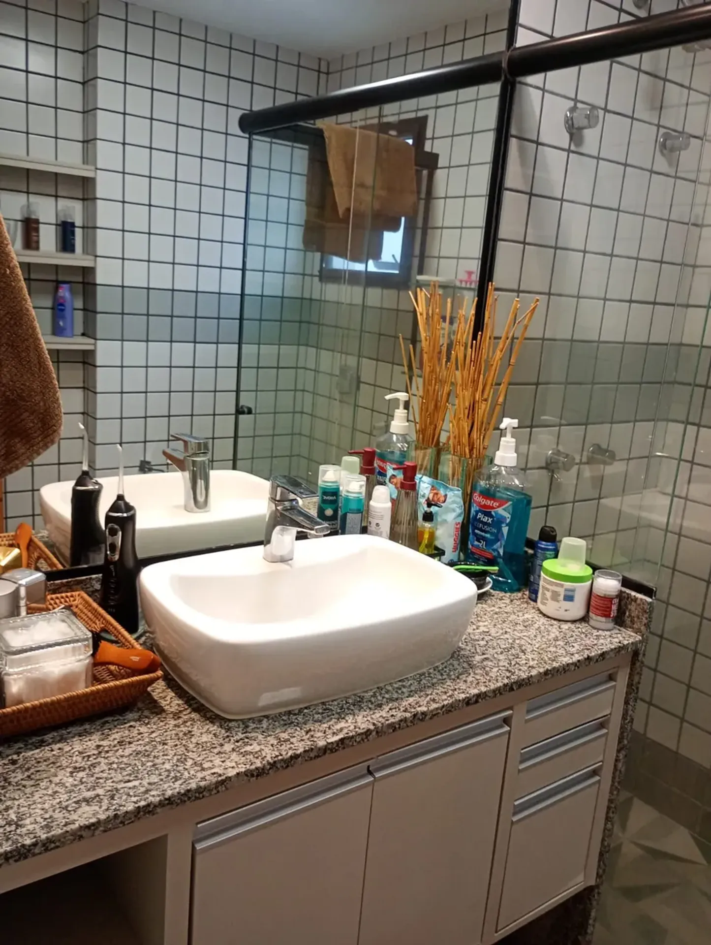 Furnished apartment with 3 bedrooms and 4 bathrooms — photo 26