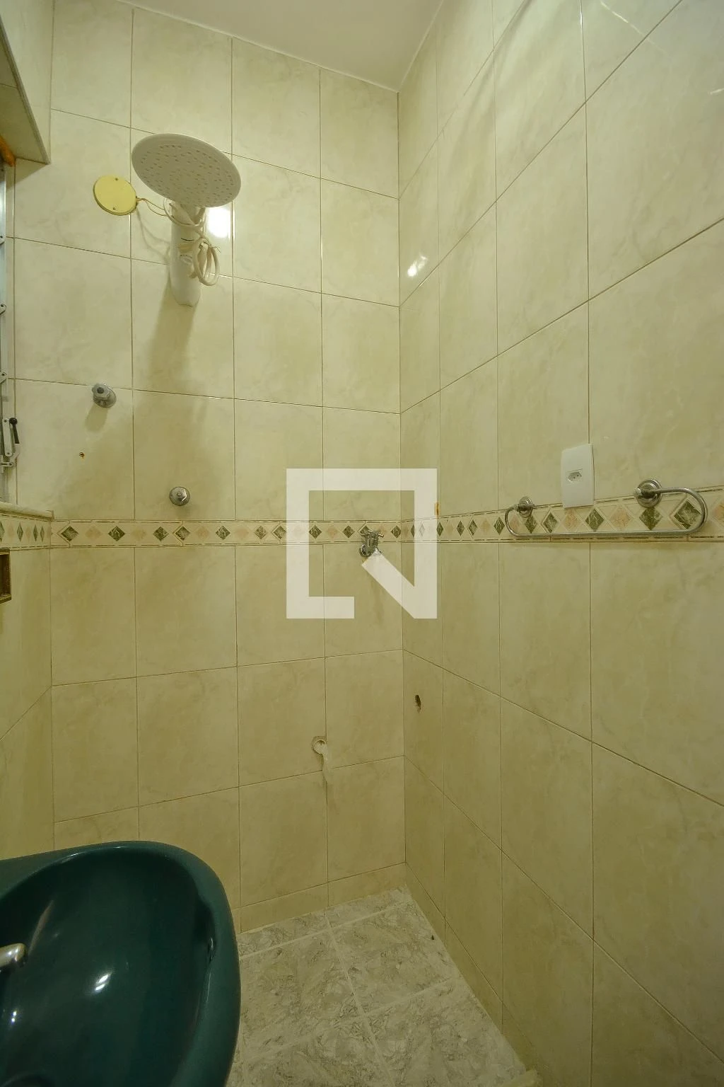 Apartamento sem mobília com vista da janela e 1 quarto — photo 16