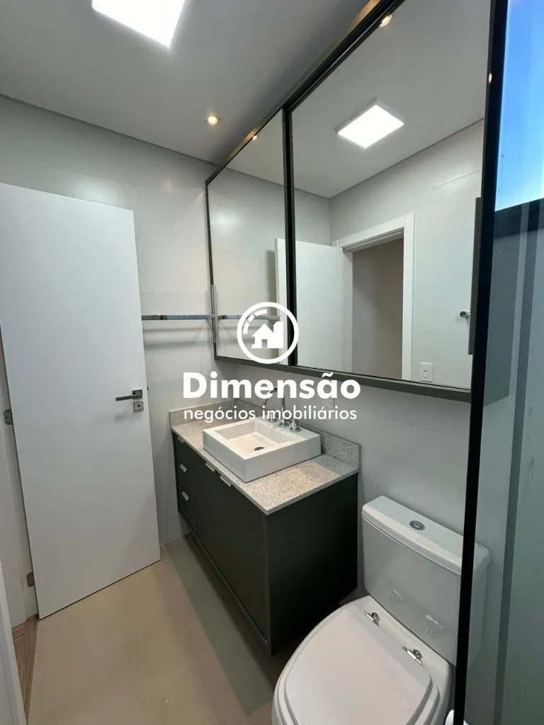 Furnished apartment with 2 en-suite rooms and 3 parking spots — photo 12