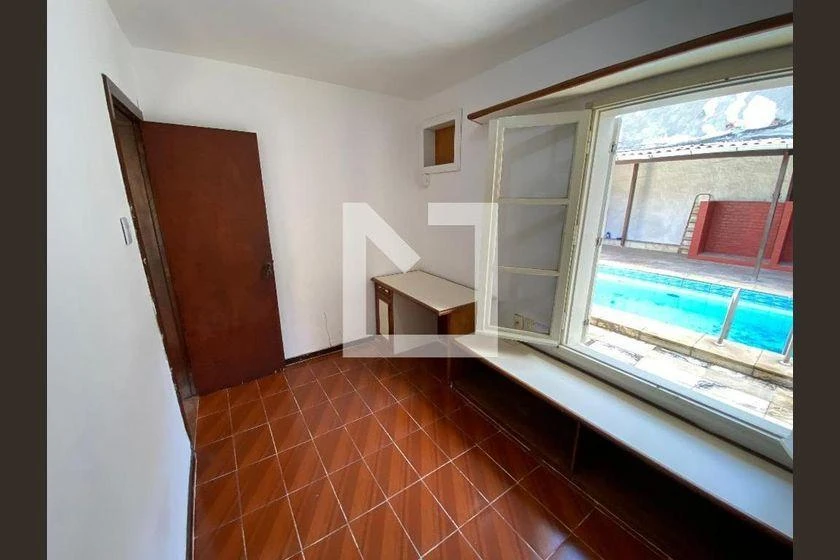 Rental house with 6 bedrooms and 704 m² — photo 30