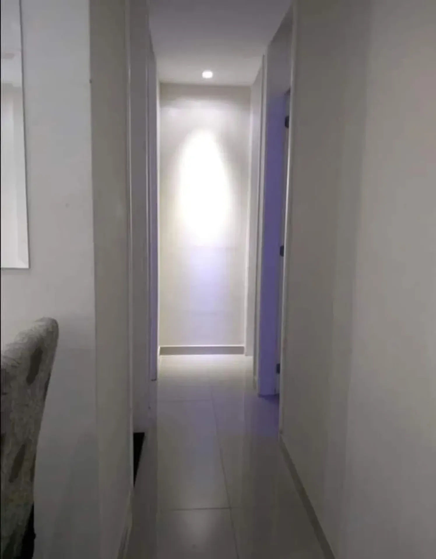 3-bedroom apartment in a building with a pool — photo 15