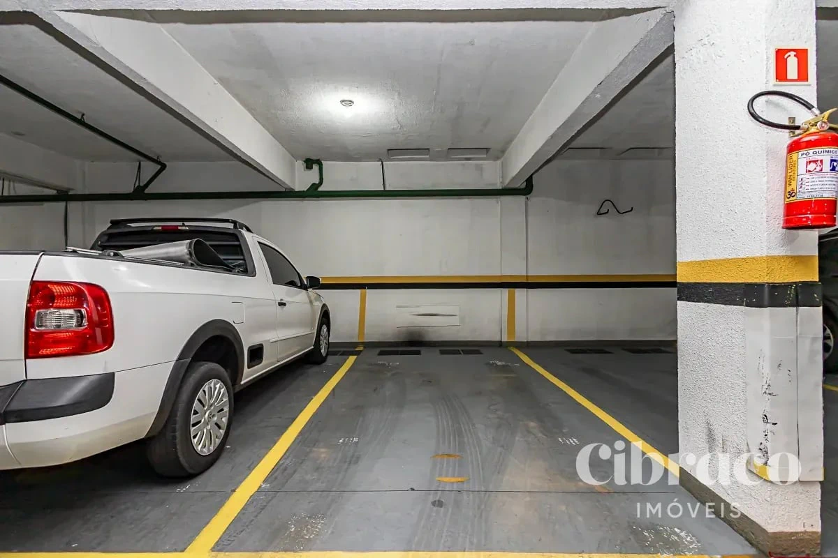 2-bedroom apartment with a home office in Curitiba — photo 13
