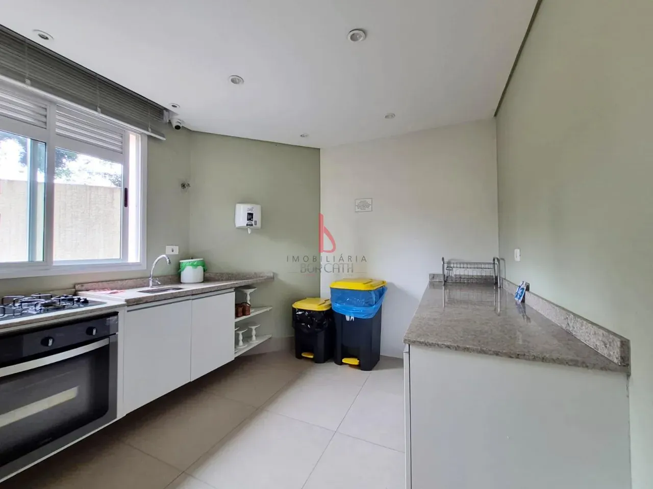 One-bedroom apartment in a building with a sauna — photo 17