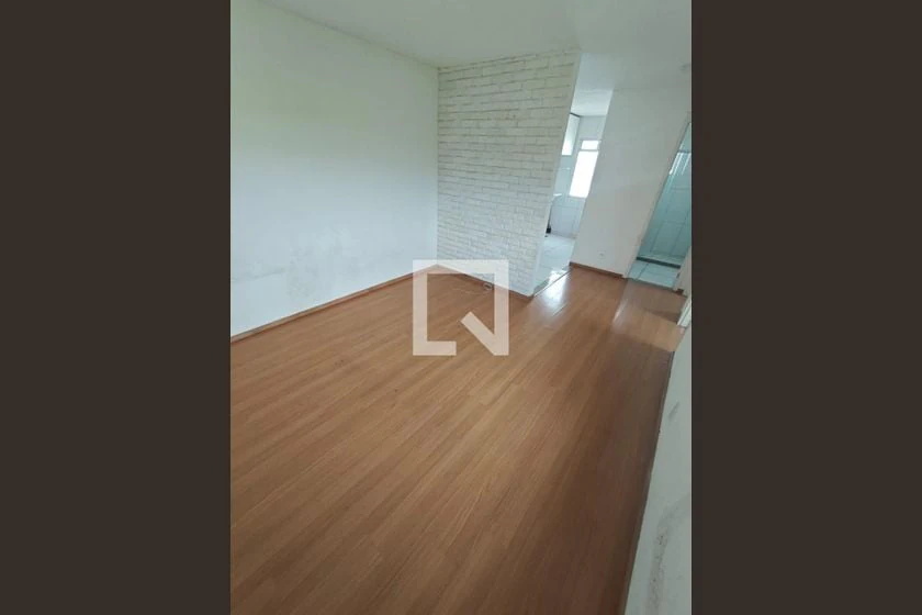 44 m² rental apartment with 2 bedrooms and closed kitchen — photo 4
