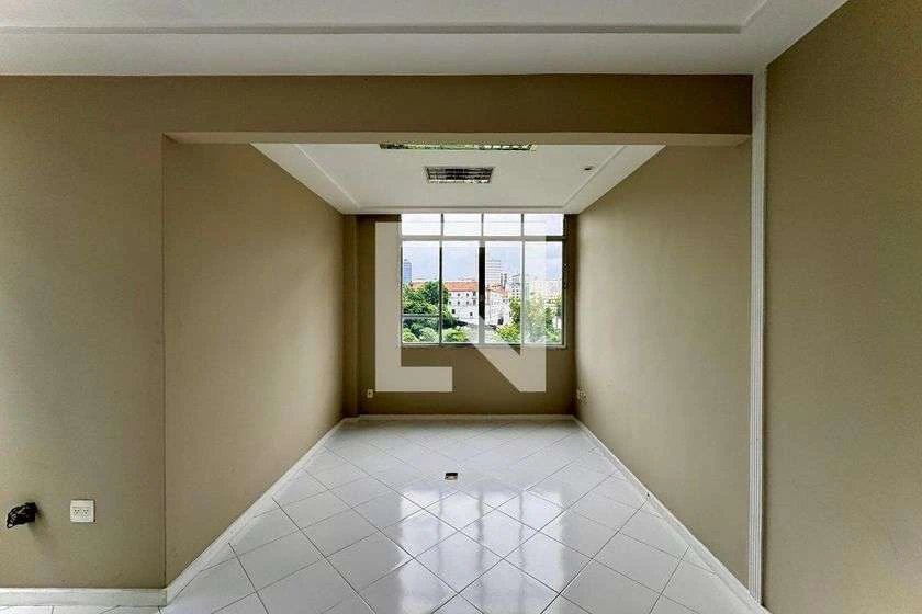 Apartamento de 2 quartos com cozinha separada — photo 24