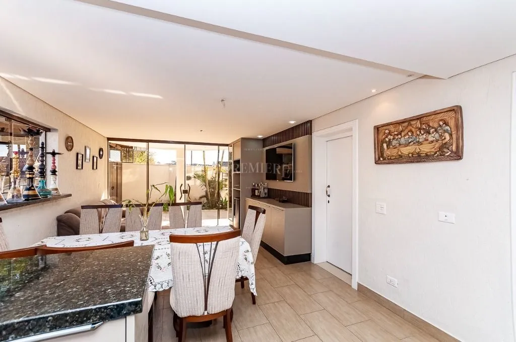 Furnished house with 4 bedrooms across 1167 m² and 8 spots — photo 72