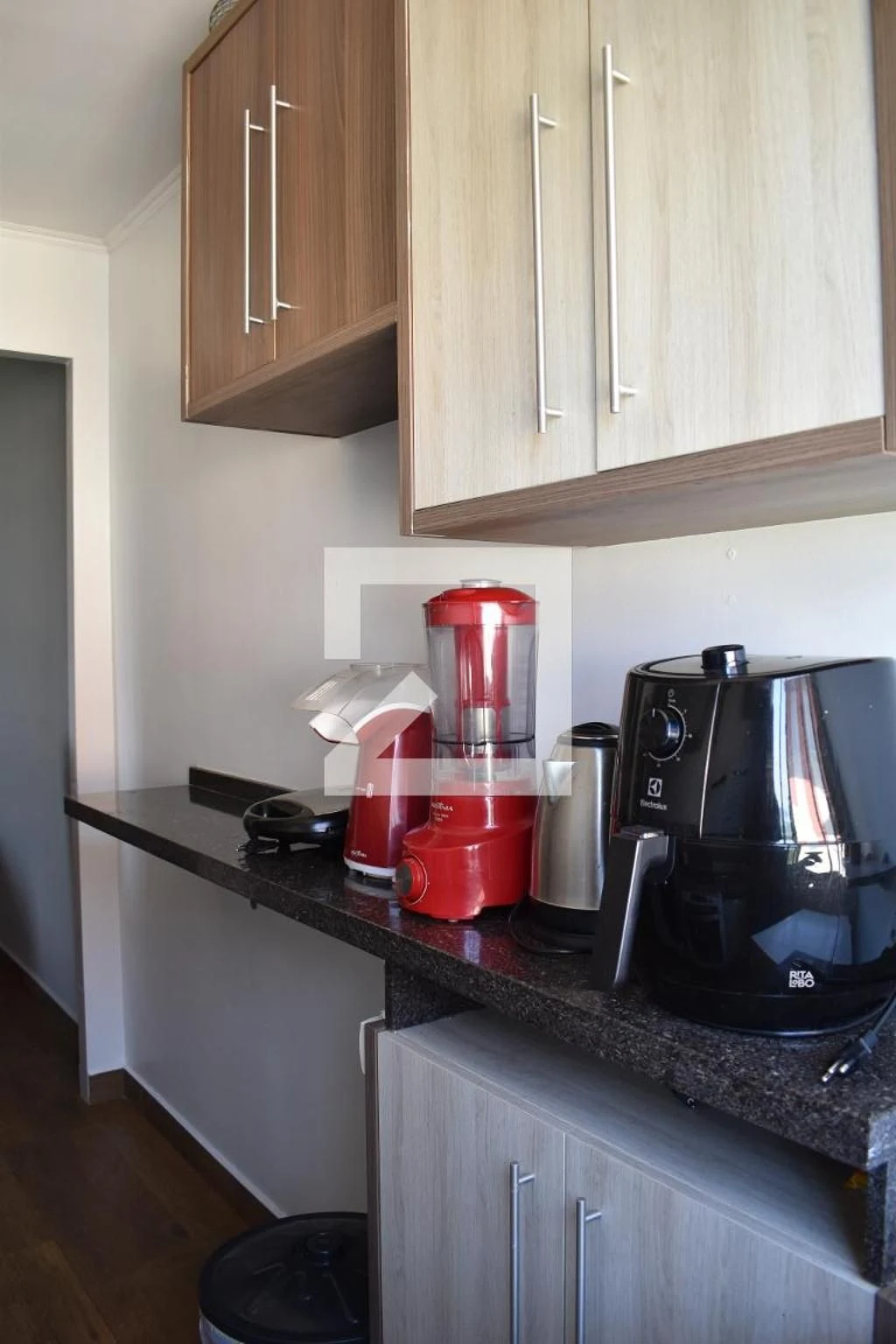 2-bedroom apartment with a washing machine in Curitiba — photo 15