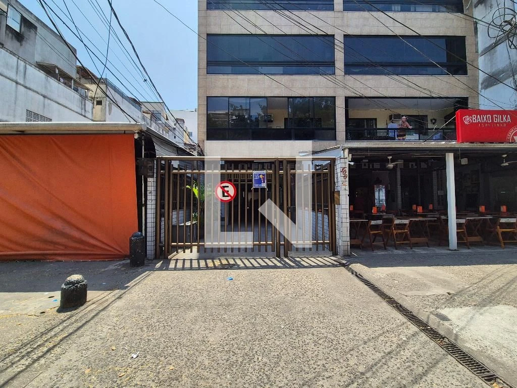 Apartamento mobiliado com 1 quarto e 1 banheiro, sem vaga — photo 32