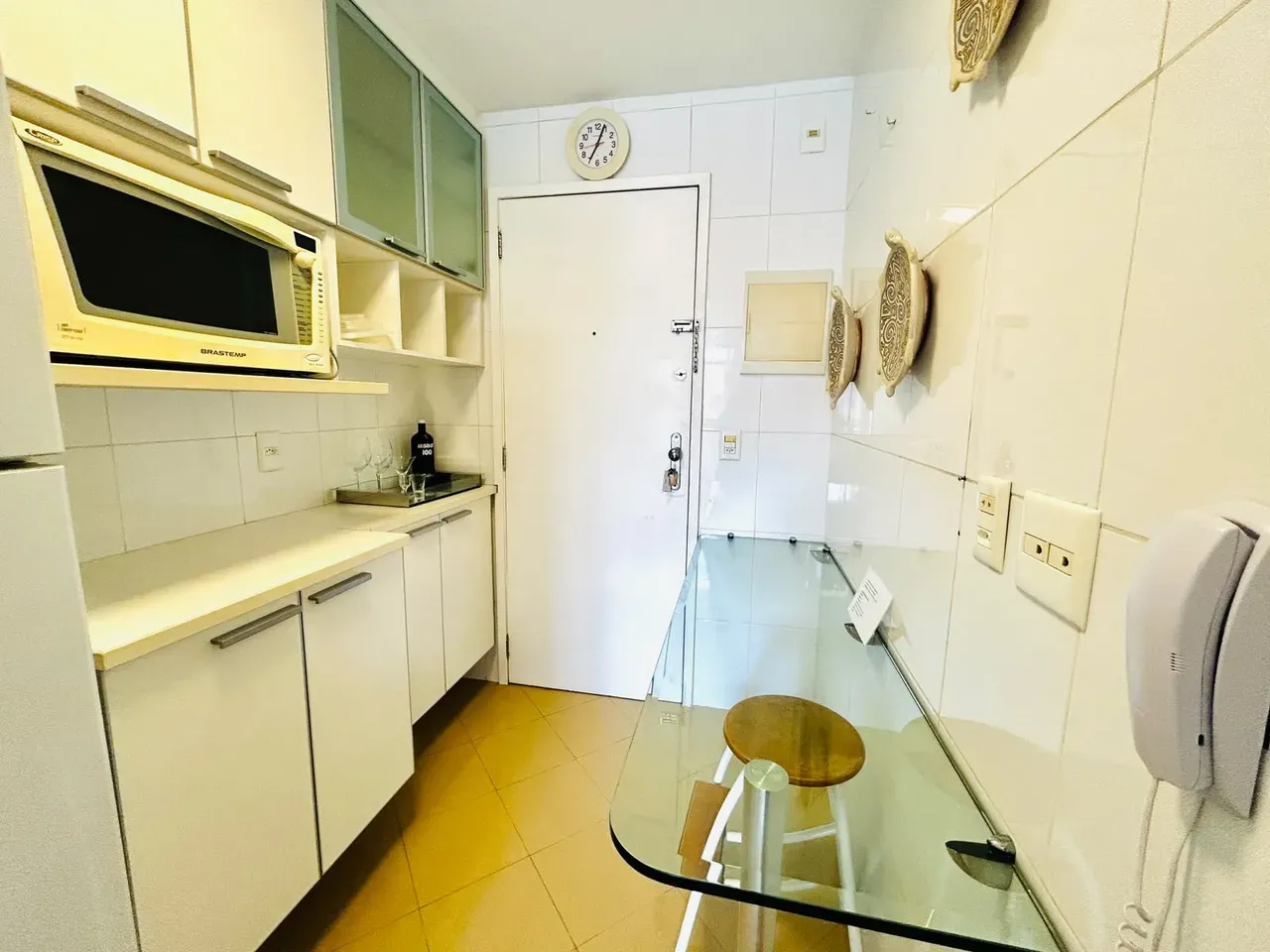 Apartamento mobiliado de 1 quarto com máquina de lavar — photo 4