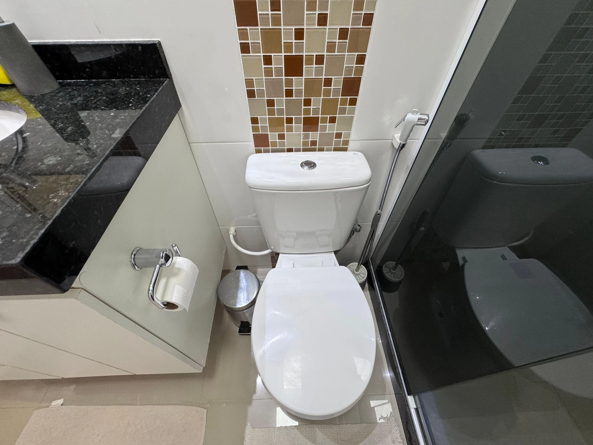Apartamento amueblado de 4 dormitorios con jardín privado — photo 57