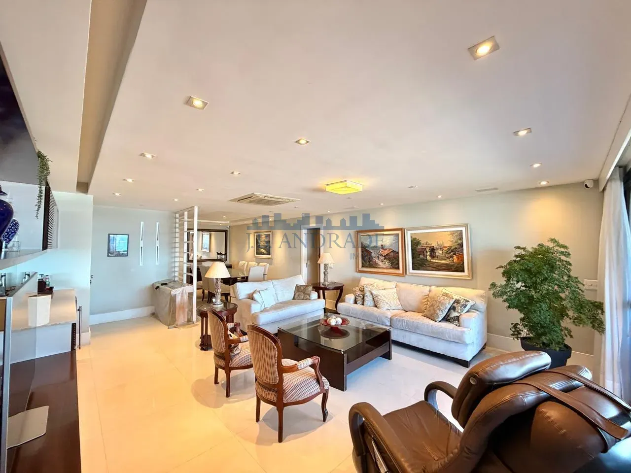 Apartamento mobiliado de 178 m² com 3 quartos e varanda — photo 14