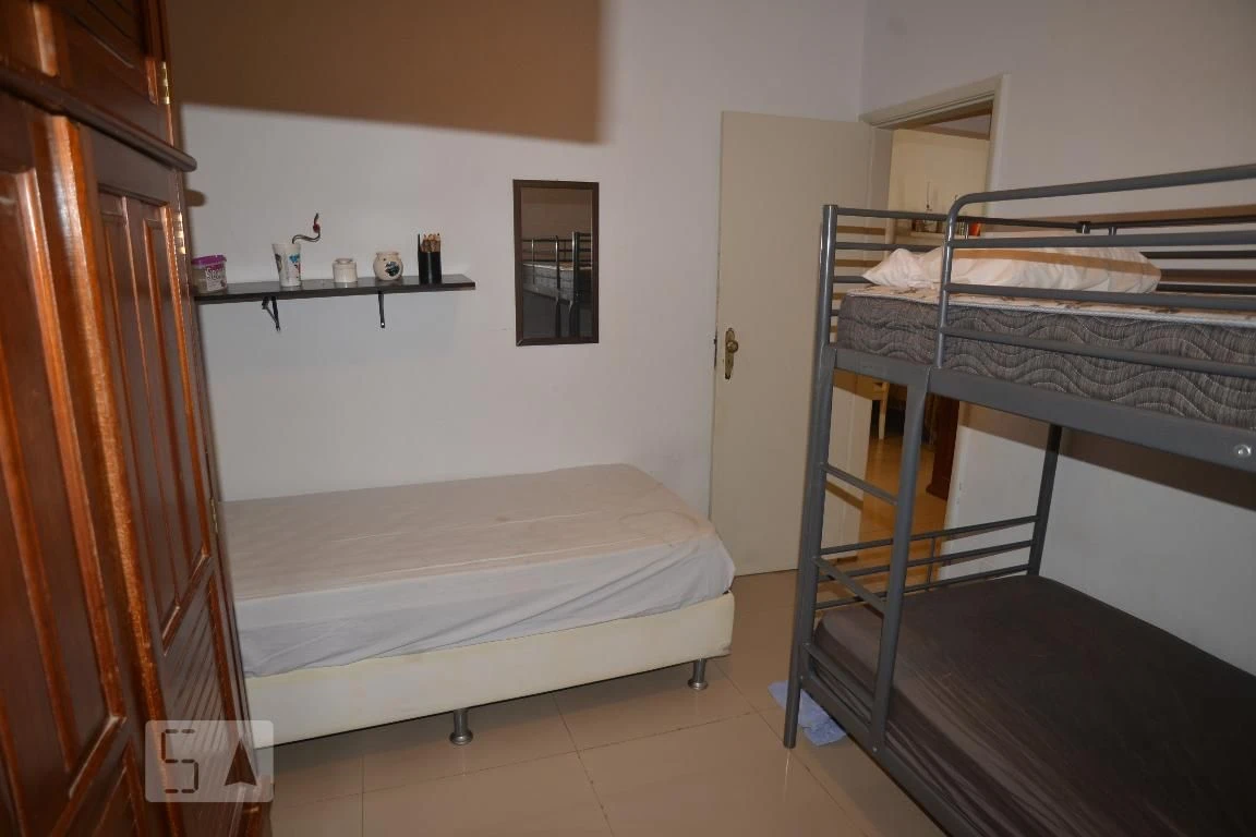 Furnished 2-bedroom apartment with 1 bathroom — photo 21