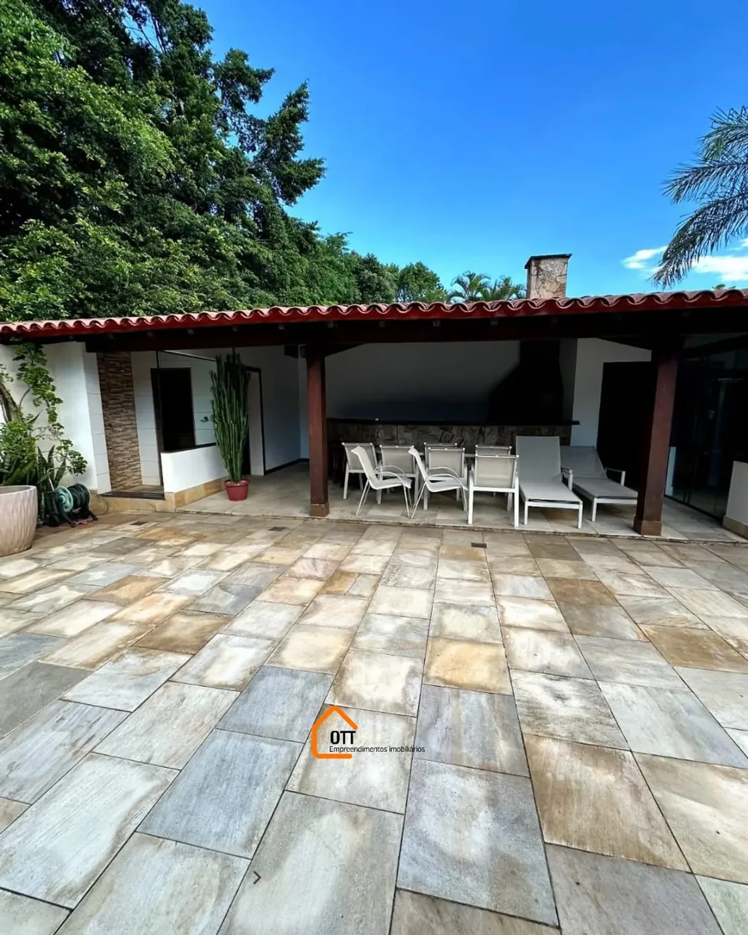Casa com varanda e churrasqueira 5 quartos e 5 banheiros — photo 9