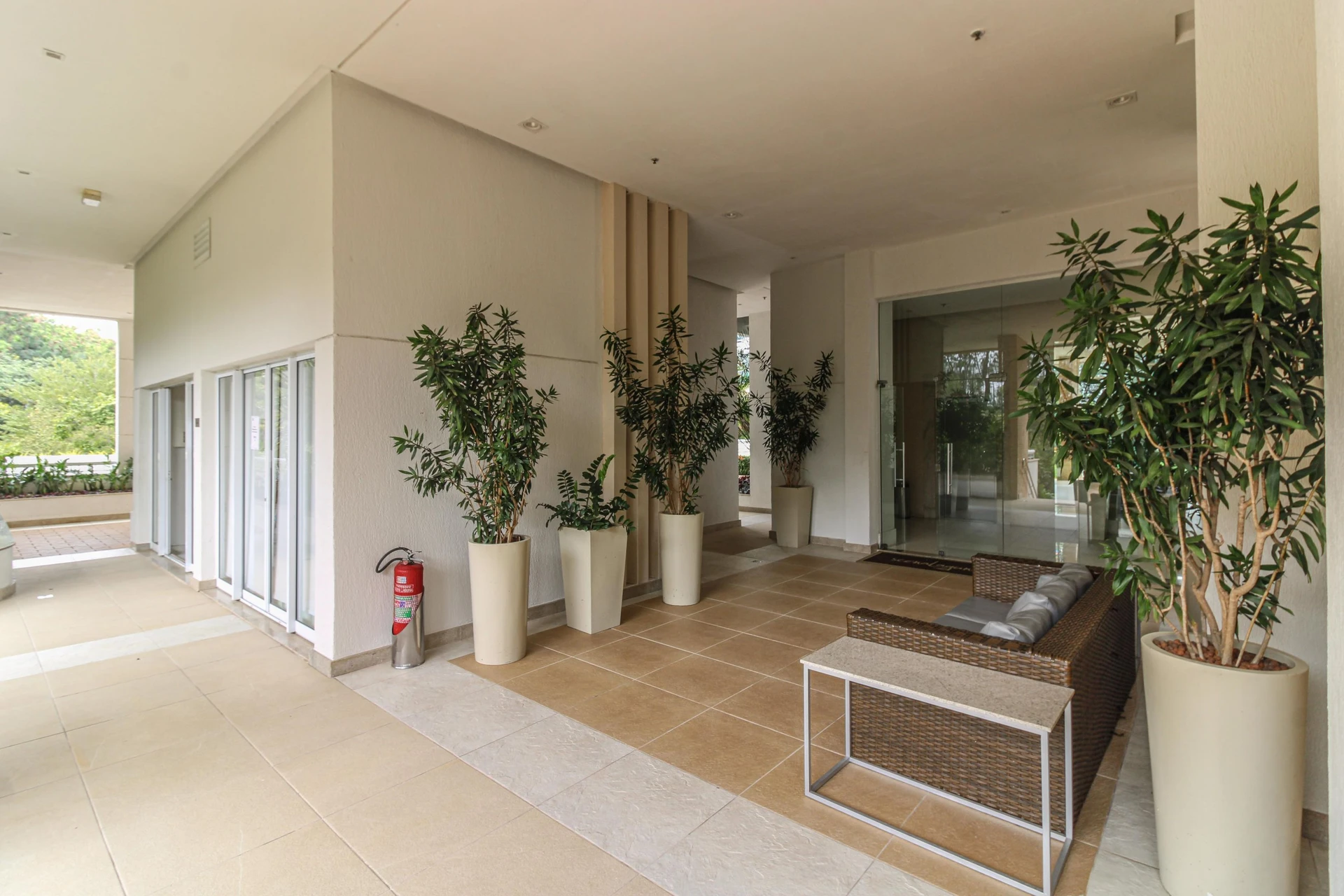 Furnished apartment, 158 m², with a water view — photo 26