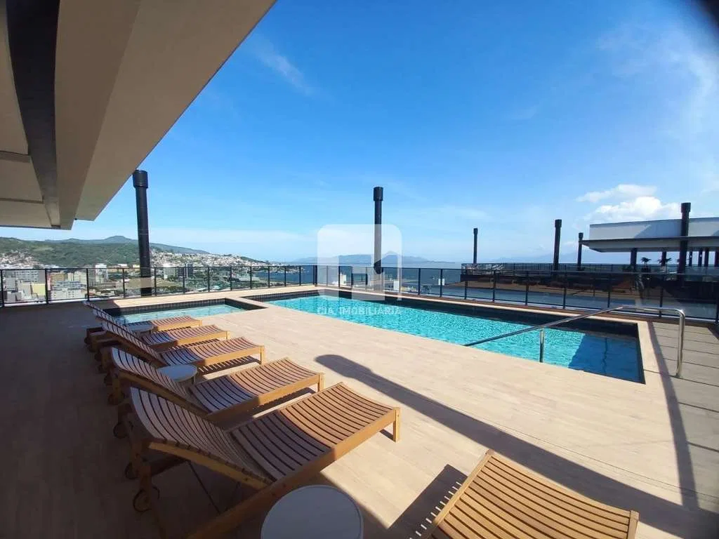 Furnished apartment, 52 m², with a water view — photo 11