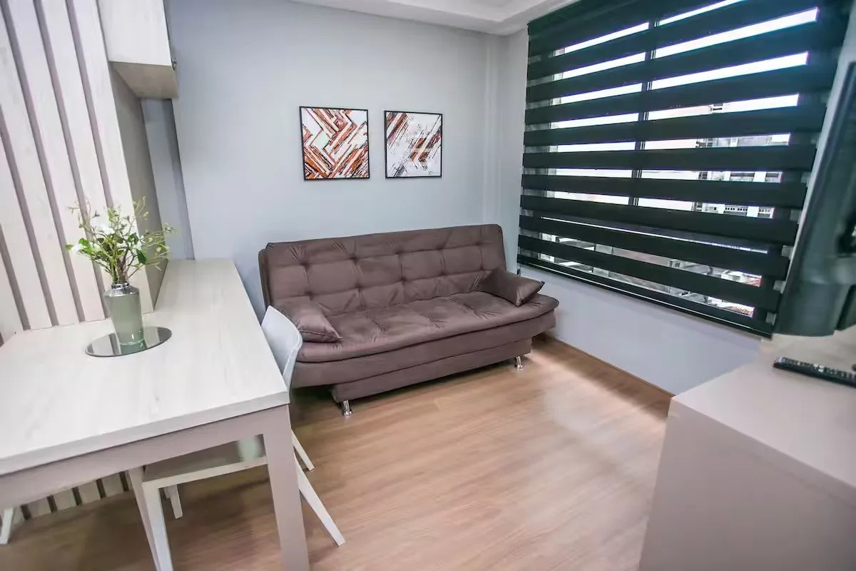 Studio de 28 m² com cozinha americana e sacada de vidro — photo 27