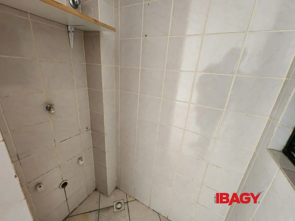 Квартира с 2 спальнями, 1 с ванной, 78 м² — photo 13